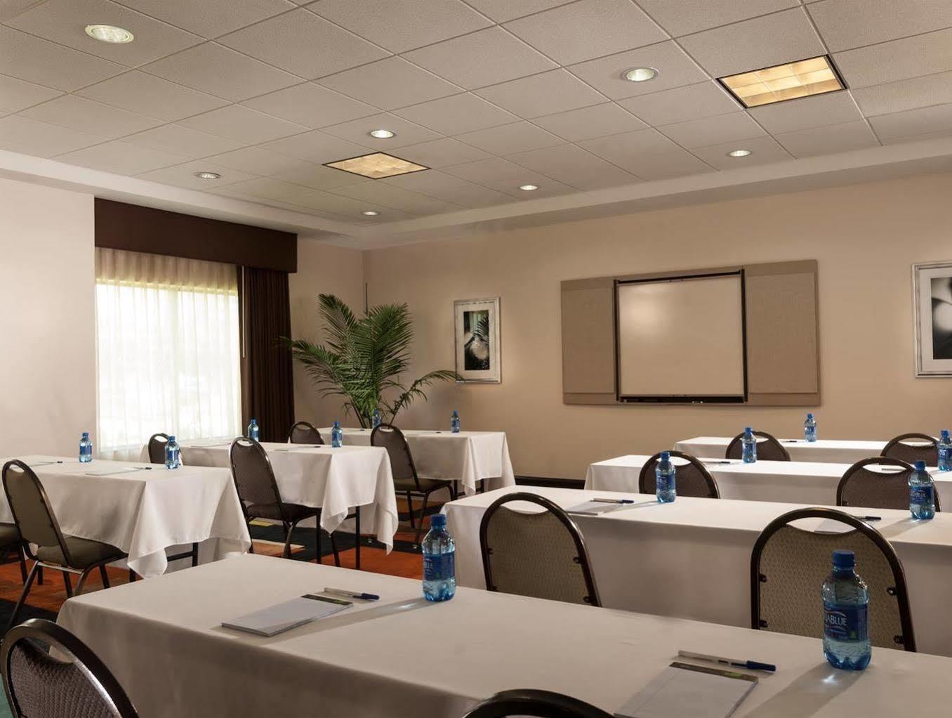 Spark By Hilton Houston Bush Intercontinental Airport Exterior foto
